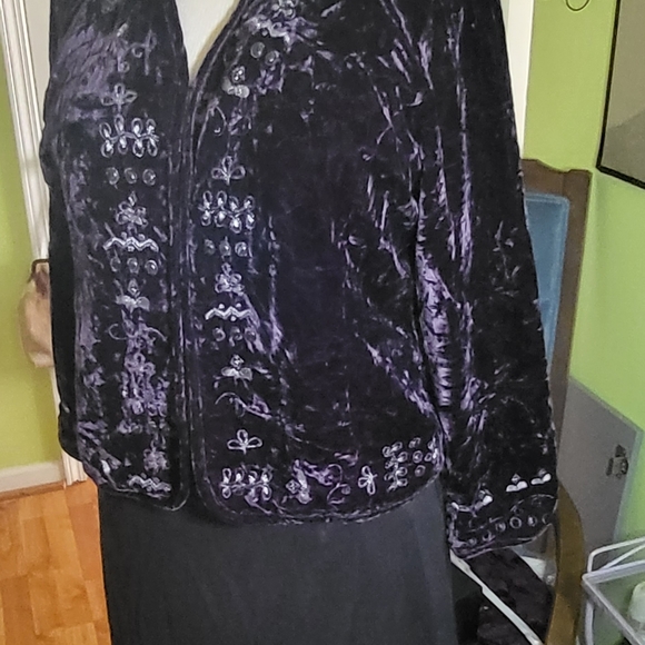 Exquisite Chico's Crush Velvet Jacket - Picture 2 of 6